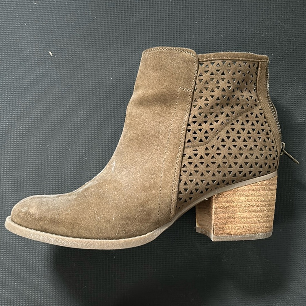 Size 8.5 Madden Girl Booties